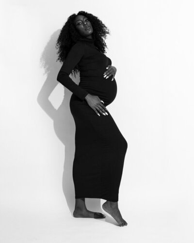 pregnant women in black and white photo