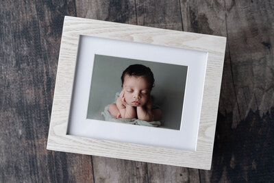 ultimate_8x10_white_teal_newborn_website