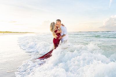 Whitney Sims Photography is a light and airy wedding and family photographer located in Navarre, Florida