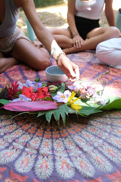Blush Business Club  is a thriving sisterhood of ambitious and like-minded women, where we believe that  no dream is too big or too small, and with the right encouragement, you can achieve greatness.