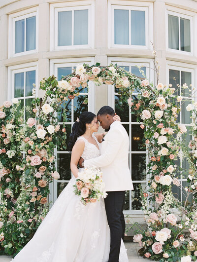 A bloom-filled editorial at The Olana in Dallas Texas