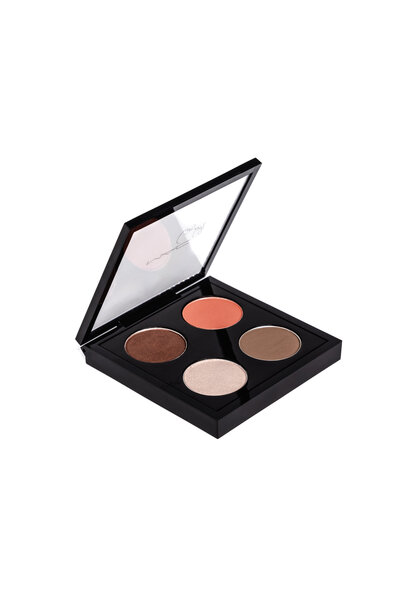 Commercial beauty product photography of MAC Cosmetics eyeshadow palette
