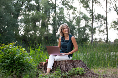 Ginny Chamorro aan het werk