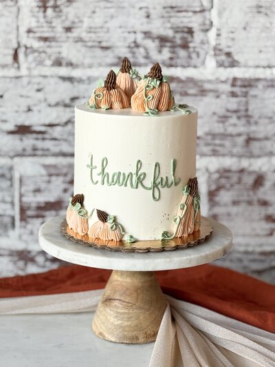 Wedding cakes, birthday cakes, graduation cakes, high end desserts, tri-cities bakery, cake bakers,