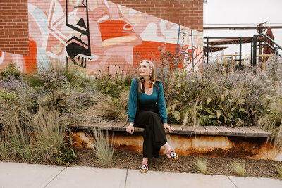 Kelly Howard works with shamanic energy practices and professional coaching for grief support