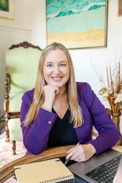 Shannon Russell, founder of Second Act Success Career and Business Coaching for women. Shannon is the creator of the Second Act Accelerator business coaching program helping women move from a career to starting a business.