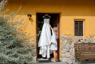 destination wedding makeup artist paige shipstone