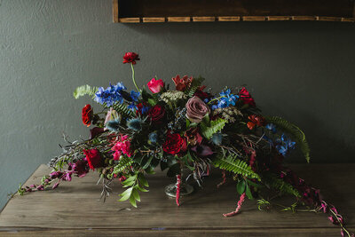 Vintage-Maryland-wedding-florist-Sweet-Blossoms-centerpiece-Stephanie-Dee-Photography