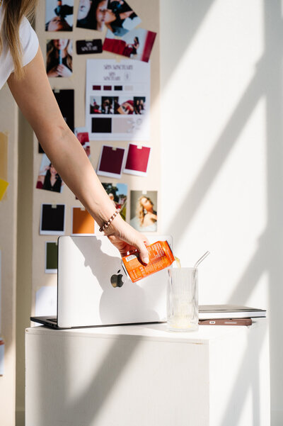 courtney-sept2025-final-6188_(2048)