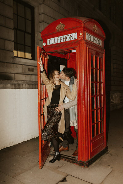 London engagement makeup, couple at a red telephone booth