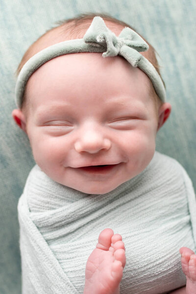 Appleton Newborn Photo Smiling | Glory Be Photography by Tara Bos