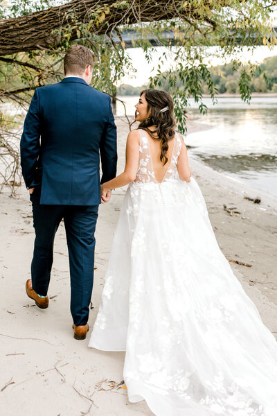 Nicole Malmquist Photography Wedding Family Motherhood Engagement Photographer Minneapolis St. Paul Twin Cities Minnesota Fine Art Photos Light Airy Heirloom Classic Timeless Milestone+MasonWeddingSneakPeeks-018