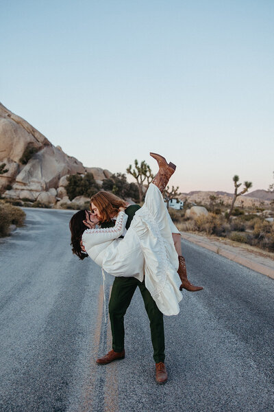 Joshua tree elopement photographer
