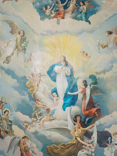 A Catholic wedding photo at St. Mary of the Angels Church in Chicago of The Blessed Virgin Mary