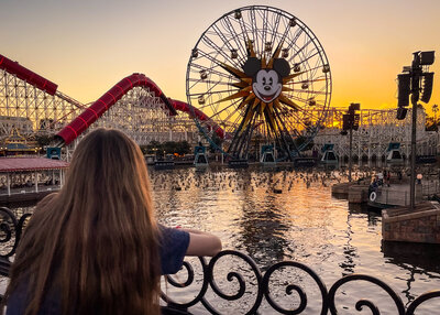 Kelsie Kelly Photographer in Disneyland