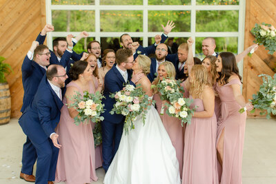 Bright and airy wedding photos in the Midwest and beyond