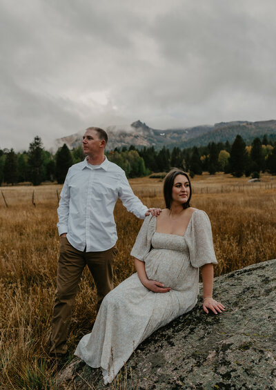 Lovers on a Ledge | Tori Stanton Photo