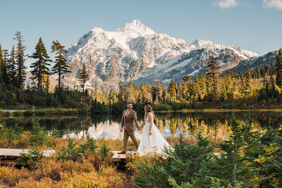 washington-elopement-photographer-between-the-pine6