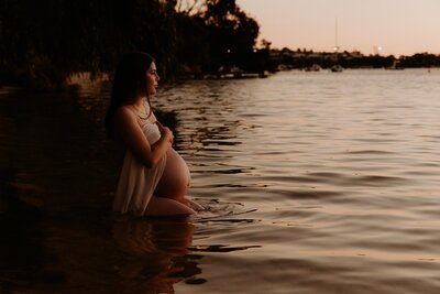 Dive into the depths of maternity with an extraordinary underwater session at Rottnest Island.  Beautiful imagry of your growing belly captured by our amazing professional photographers.