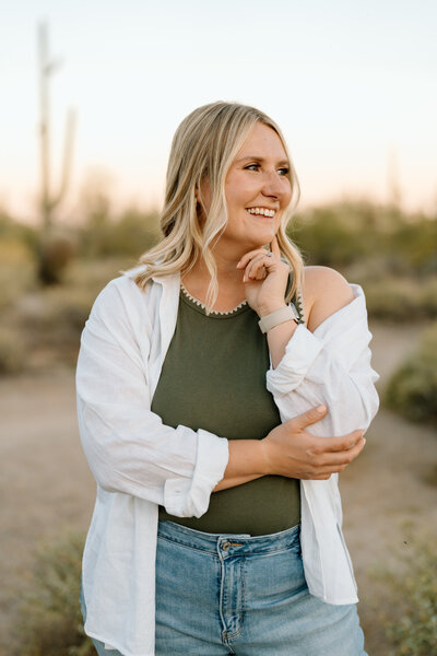 woman poses in arizona landscape