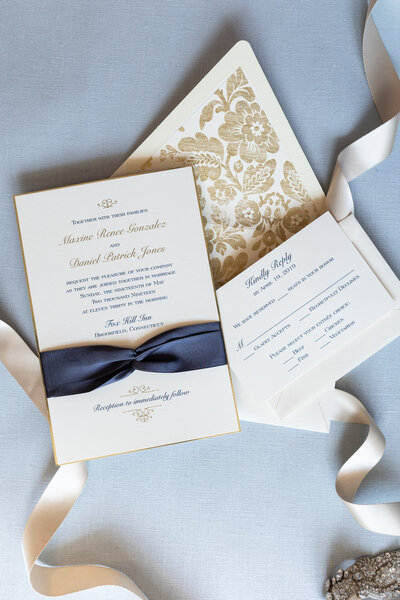 wedding-invitations-persnickety-bride