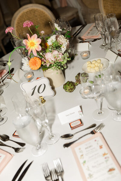 Old Montreal wedding photographer | Editorial montreal wedding photographer