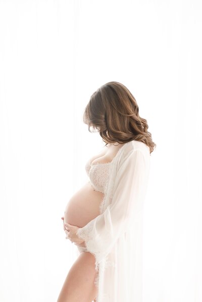 expecting mom taken by Boston Newborn Photography