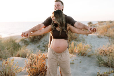 Perth-based maternity photographer session image

