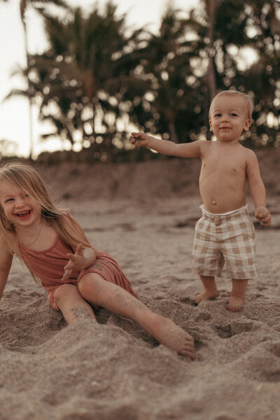 Madelyne-Dawson-Photography-Boynton-Beach-FL-Family-Photographer-Ev-Emmett-GIF3-17