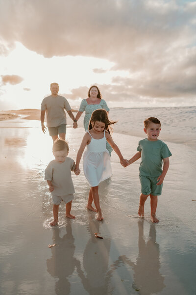 Navarre-beach-wedding-photographer-elopement-photographer-micro-wedding-pensacola-beach-family-photographer