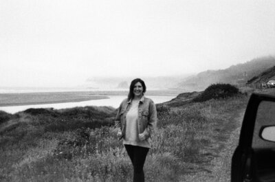 Hanna Nest Michigan Photography for Couples Families Seniors and Weddings