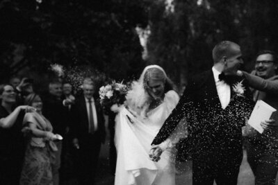 Wedding photograph of an intimate wedding ceremony by photographer Hannika Gabrielsson