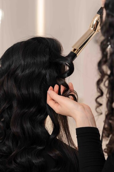 High-end bridal hairstylist Vancouver