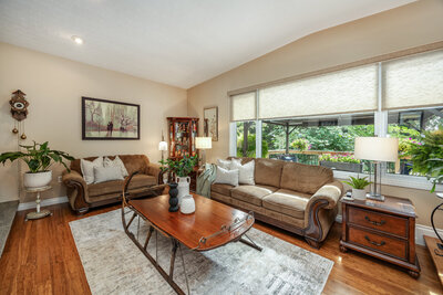 2640 Prestonvale living (1)