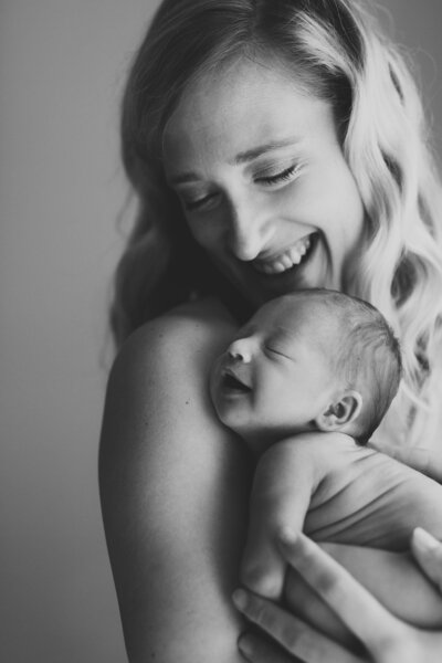 newborn photographer asheville
