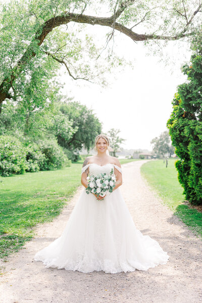 wedding bride taken by wedding photographer minnesota