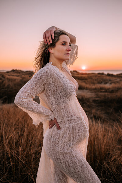 Zwangerschapsshoot Golden hour shoot duinen