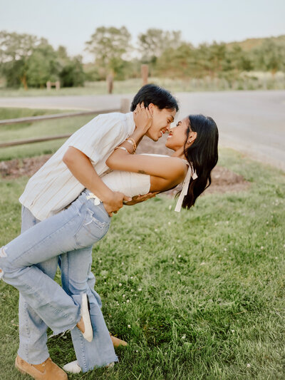 Rochester Minnesota Photographer, Rochester Minnesota Wedding Photographer, Rochester Minnesota Couples photographer, Minnesota Senior Photographer, Rochester Senior Photographer