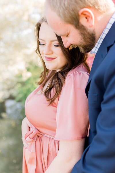A spring maternity photo by Indianapolis maternity photographer, Katelyn Ng Photography.