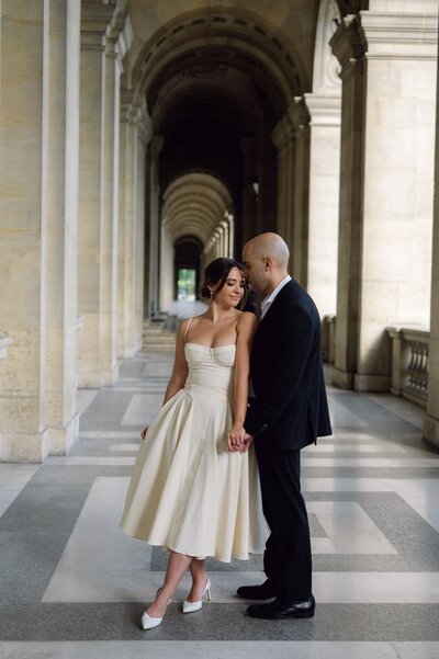 Natural, timeless bridal makeup for your Paris elopement. Perfect for brides who want to feel effortlessly beautiful while celebrating their intimate wedding in the City of Love.