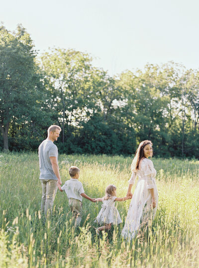 Photography mentor Talia Laird teaches how to create a course
