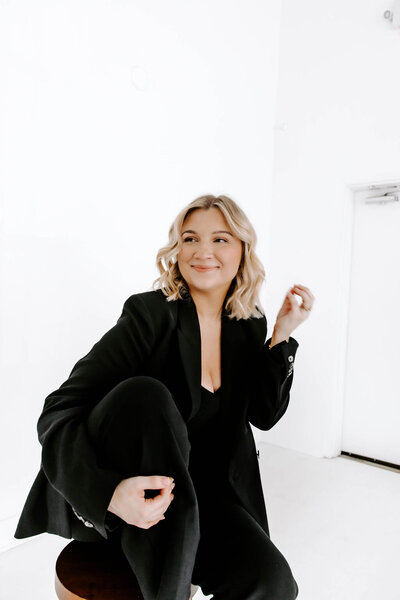 Let Katie Debary bring your engagement and wedding memories to life. Serving Atlanta and beyond.