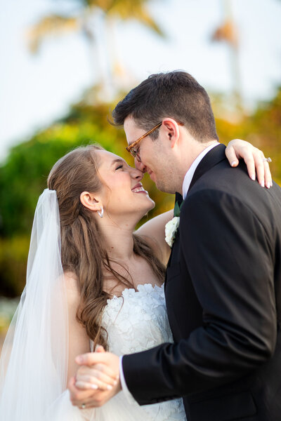 florida-couple-bride-smiling