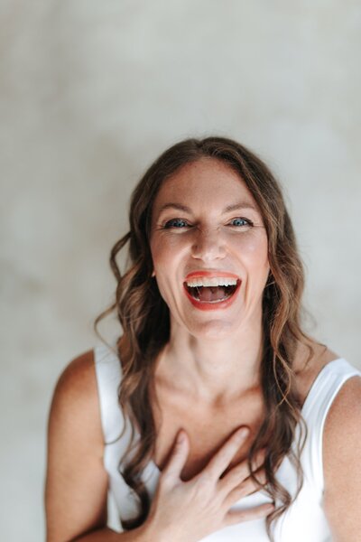 elizabeth laughing
