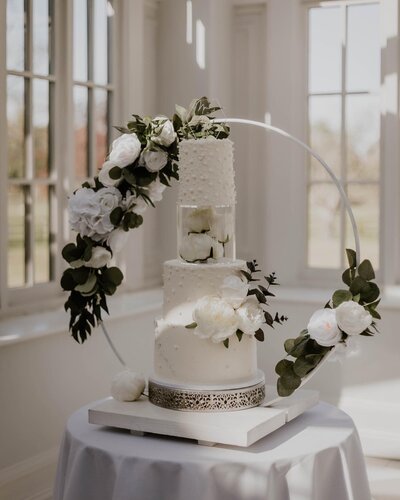 wedding cake designer cambridgeshire suffolk elifs patisserie