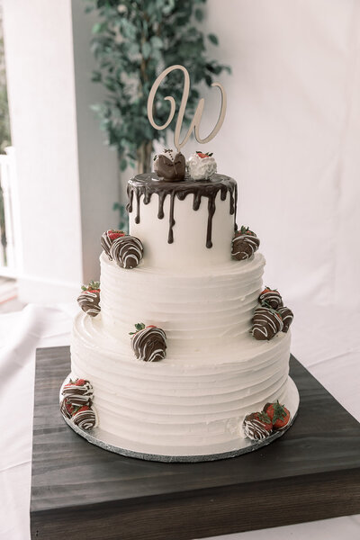 White wedding cake
