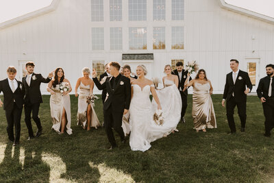 modern fall wedding in minnesota at white barn