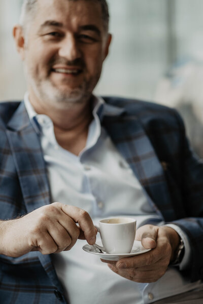 231121_foundbyheart_Nora_Brumm_Personal_Branding_Roger_Sonderegger-025