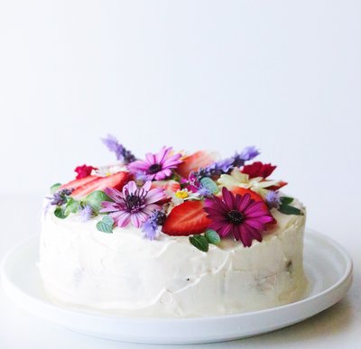cake with edible flowers