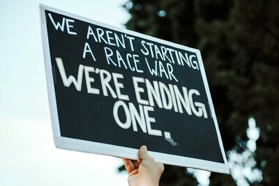 sandra-seitamaa-h4eKHwU-UuE-unsplash